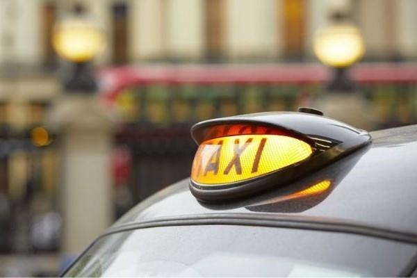 Taxi sign