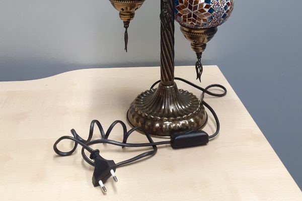 Unsafe electrical lamps sold at Christmas Market