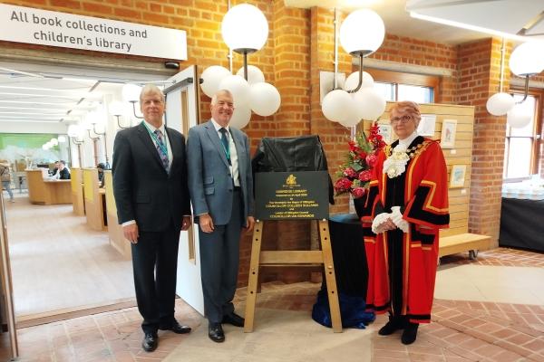 The Mayor of Hillingdon, Leader of the Council, Cllr Ian Edwards and Cllr Eddie Lavery officially open the new Uxbridge Library