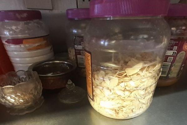 Loosely stored nuts found in Uxbridge restaurant Javitri