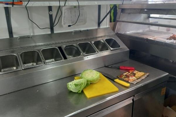 Dirty kitchen found at Hutt Grills Uxbridge