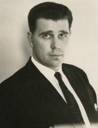 Photo of Brian J Barnes